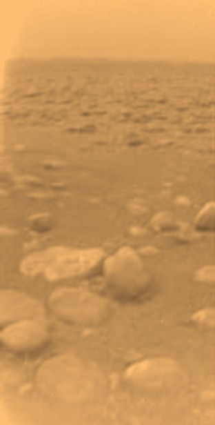 Huygens-Aussicht vom Landepunkt, Quelle: NASA/ESA/LPL
